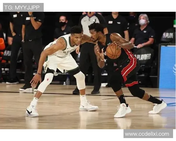 雄鹿队在季后赛中强势击败热火队成功取得3比0领先优势 雄鹿队在季后赛中强势击败热火队成功取得3比0领先优势